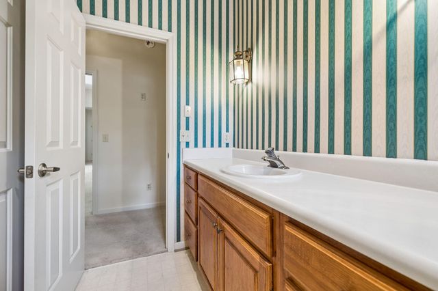 1645 Gunston Hall Road, Hixson, TN 37343