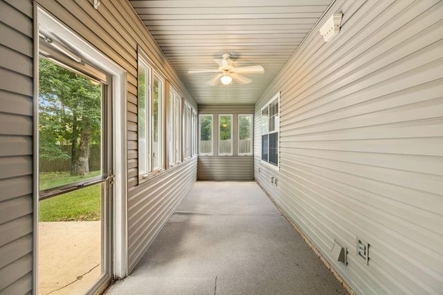 1645 Gunston Hall Road, Hixson, TN 37343