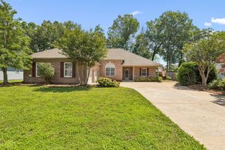 1645 Gunston Hall Road, Hixson, TN 37343