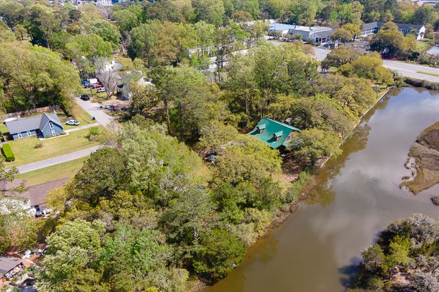 2555 Etiwan Avenue, Charleston, SC 29414