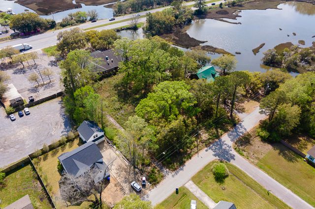 2555 Etiwan Avenue, Charleston, SC 29414