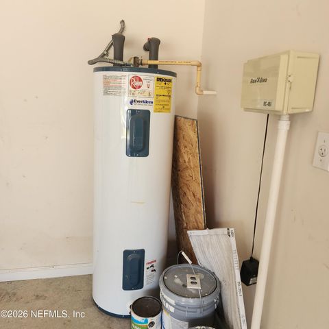 6552 CRIMSON LEAF Lane, Jacksonville, FL 32244