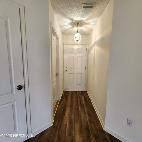 6552 CRIMSON LEAF Lane, Jacksonville, FL 32244