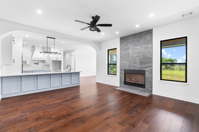 1321 Greycrest Terrace, Waxahachie, TX 76065