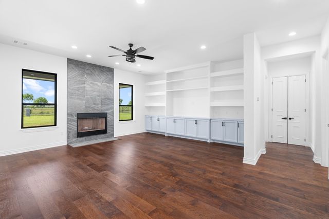 1321 Greycrest Terrace, Waxahachie, TX 76065