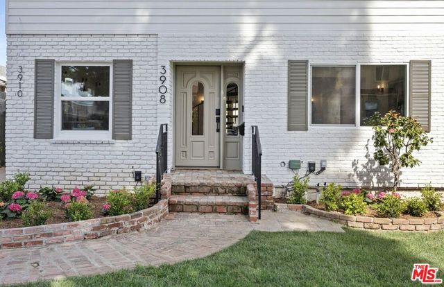 3908 Bentley Avenue, Culver City, CA 90232