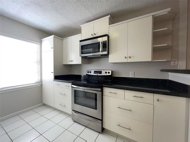 1502 Heights Boulevard 2, Houston, TX 77008
