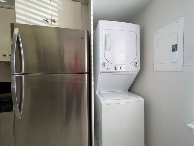 1502 Heights Boulevard 2, Houston, TX 77008