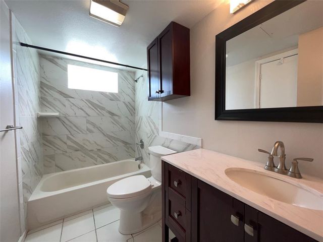 1502 Heights Boulevard 2, Houston, TX 77008