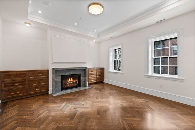 2 Byron Street, Boston, MA 02108