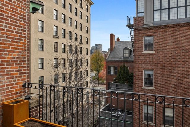 2 Byron Street, Boston, MA 02108