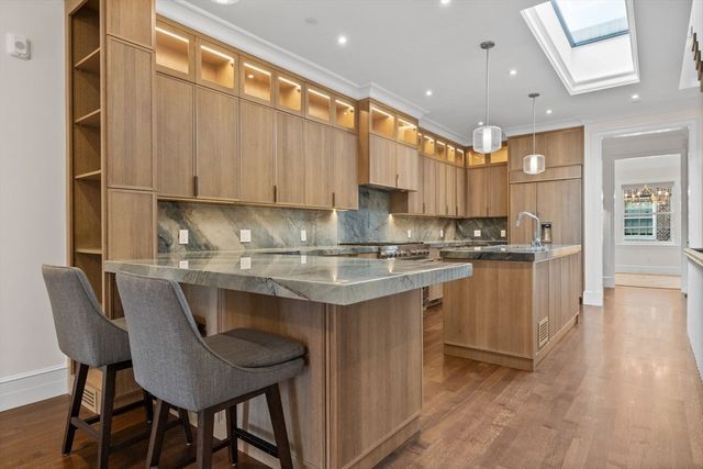 2 Byron Street, Boston, MA 02108