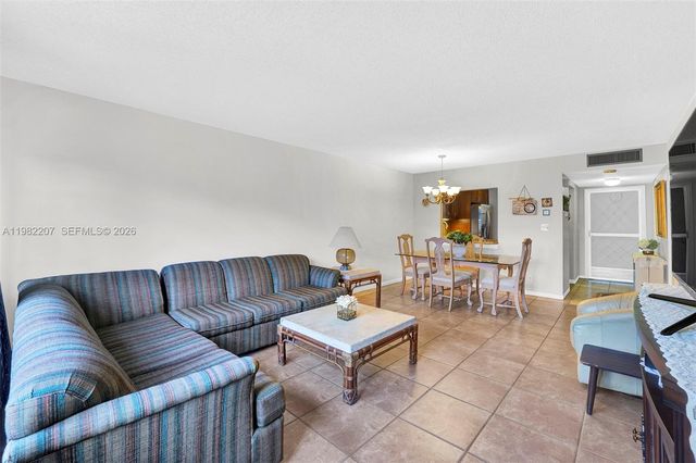410 SE 2nd St 220, Hallandale Beach, FL 33009