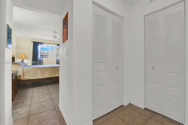 410 SE 2nd St 220, Hallandale Beach, FL 33009