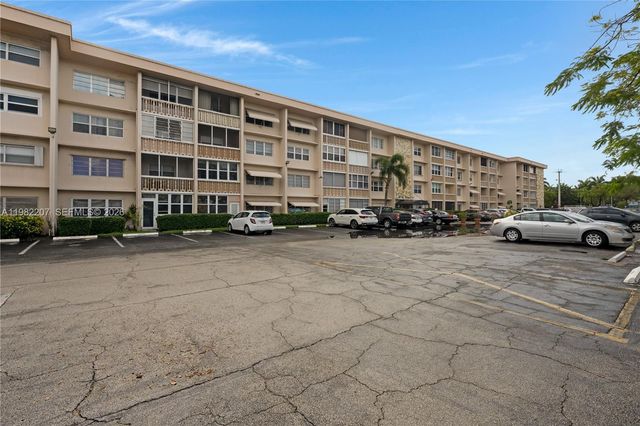 410 SE 2nd St 220, Hallandale Beach, FL 33009