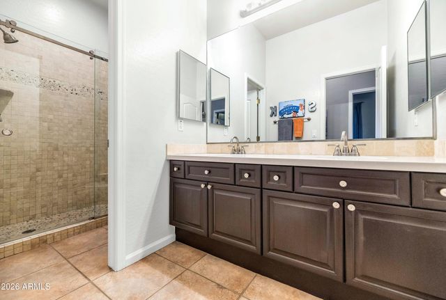 190 E LOUIS Way, Tempe, AZ 85284