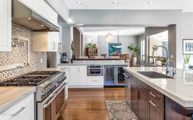 190 E LOUIS Way, Tempe, AZ 85284