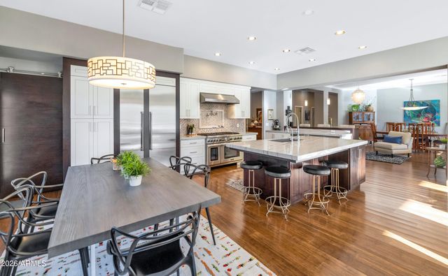 190 E LOUIS Way, Tempe, AZ 85284