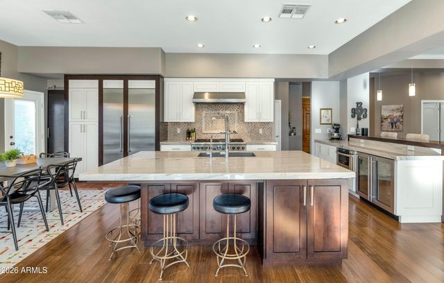 190 E LOUIS Way, Tempe, AZ 85284