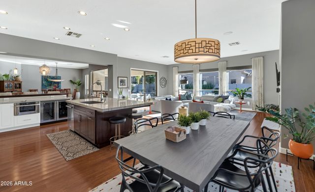 190 E LOUIS Way, Tempe, AZ 85284