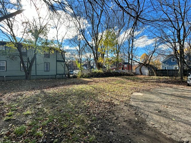 926 S Park Street, Kalamazoo, MI 49001