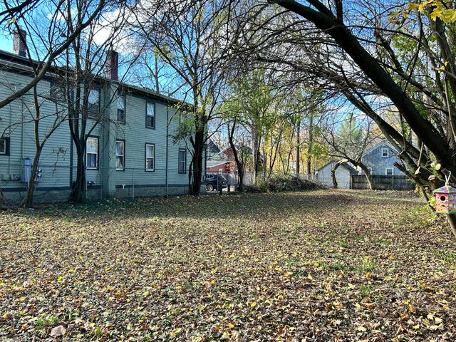 926 S Park Street, Kalamazoo, MI 49001
