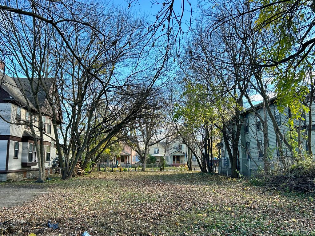 926 S Park Street, Kalamazoo, MI 49001