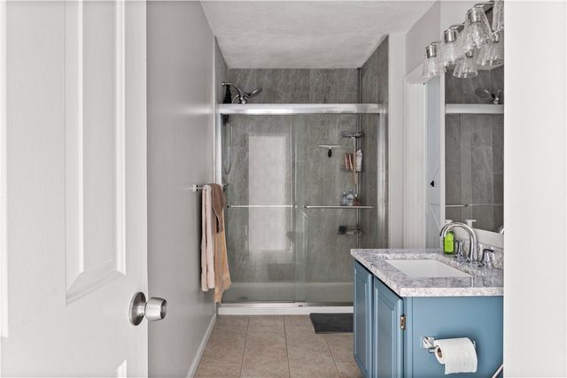 200 Heroux Boulevard 203, Cumberland, RI 02864