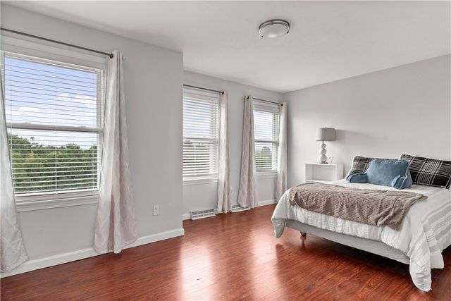 200 Heroux Boulevard 203, Cumberland, RI 02864