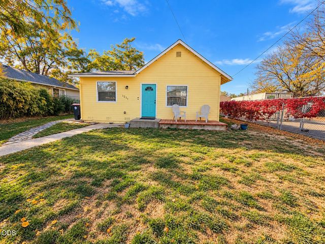 1211 Niantic Street, Medford, OR 97501