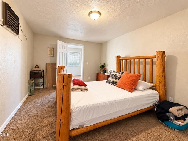 1211 Niantic Street, Medford, OR 97501