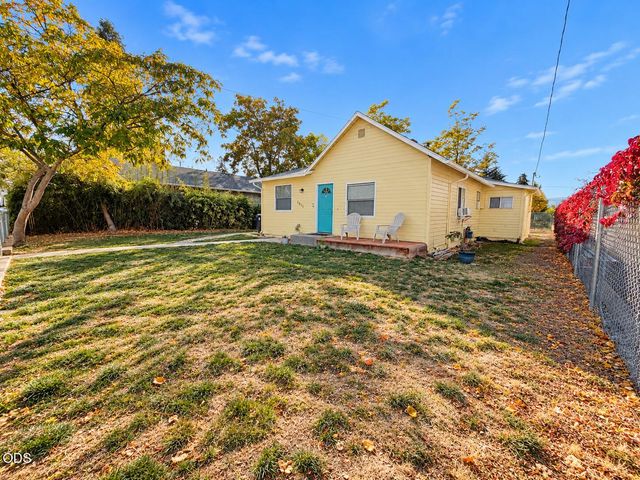 1211 Niantic Street, Medford, OR 97501