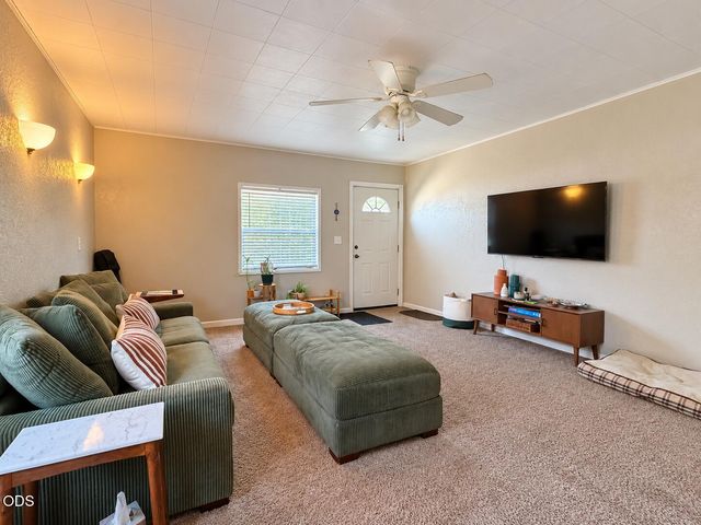 1211 Niantic Street, Medford, OR 97501