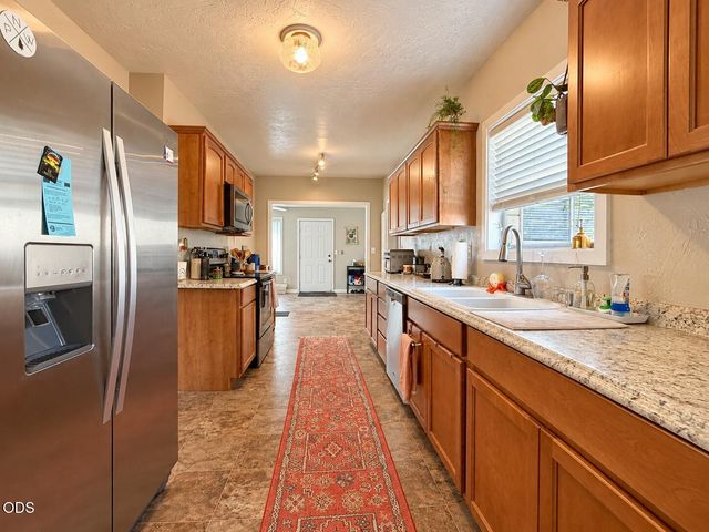 1211 Niantic Street, Medford, OR 97501