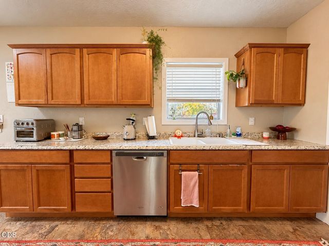 1211 Niantic Street, Medford, OR 97501