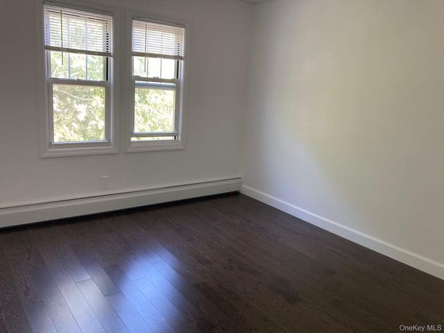 34-07 149 St, Flushing, NY 11354