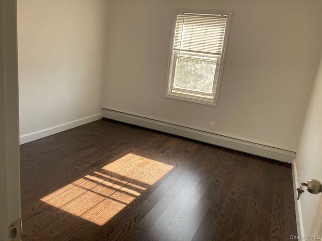 34-07 149 St, Flushing, NY 11354