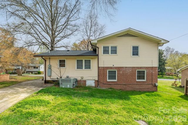 1211 Yuma Street, Charlotte, NC 28213