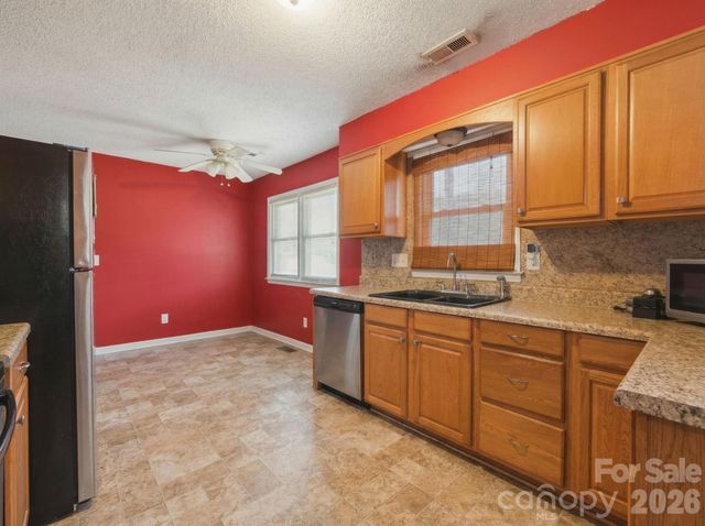 1211 Yuma Street, Charlotte, NC 28213