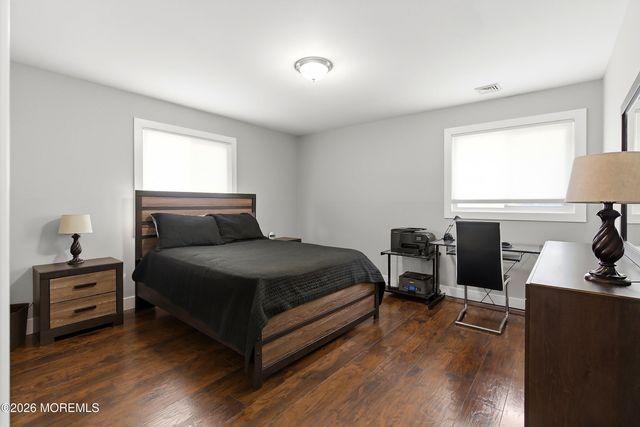 31 Saint Croix Street, Toms River, NJ 08757