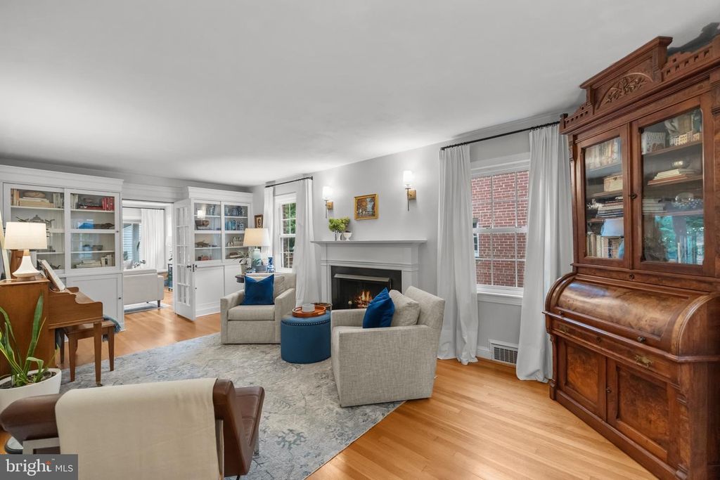 4704 45TH ST NW, Washington, DC 20016