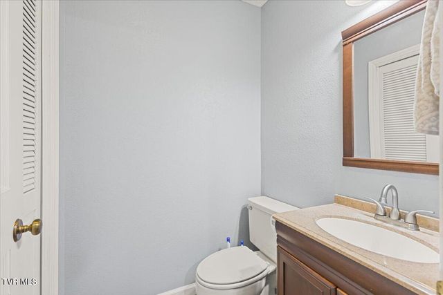 660 Fox Meadow Road Apt 8, Elizabethton, TN 37643