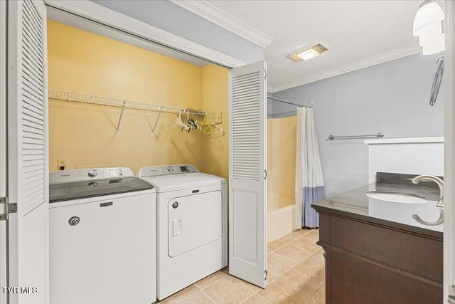 660 Fox Meadow Road Apt 8, Elizabethton, TN 37643
