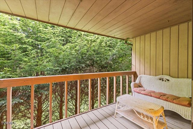 660 Fox Meadow Road Apt 8, Elizabethton, TN 37643