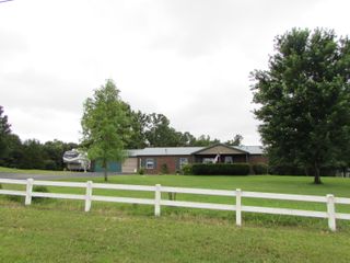 281 Lake Ranch Road, Kissee Mills, MO 65680