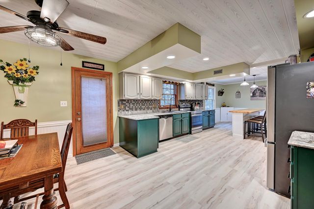 10252 Tiburon Drive, Florence, KY 41042