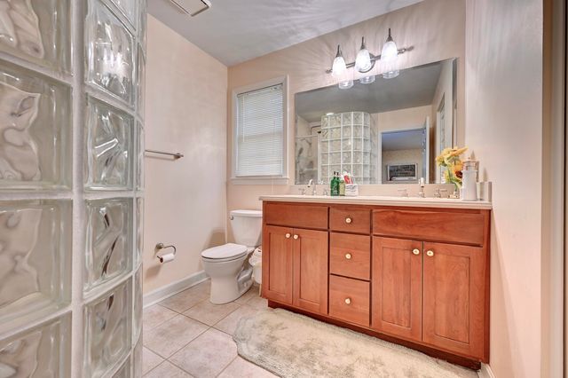 10252 Tiburon Drive, Florence, KY 41042