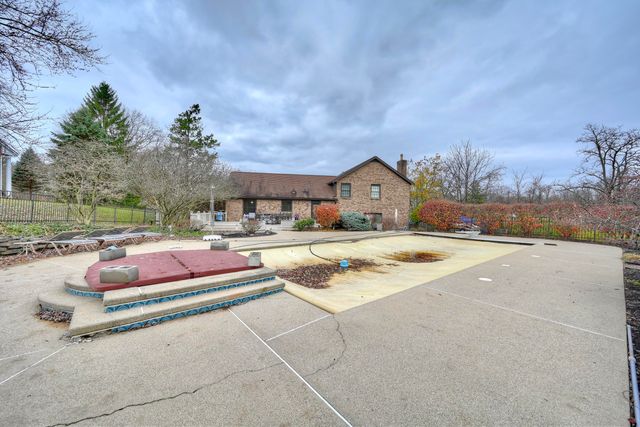 10252 Tiburon Drive, Florence, KY 41042