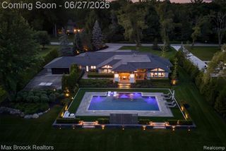 7400 Parkstone Lane, Bloomfield Hills, MI 48301