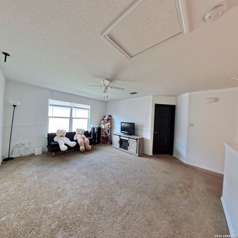 611 Sanderling, San Antonio, TX 78245
